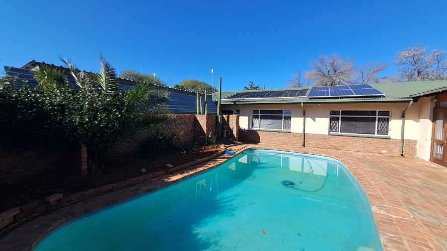 14 Bedroom Property for Sale in Universitas Free State